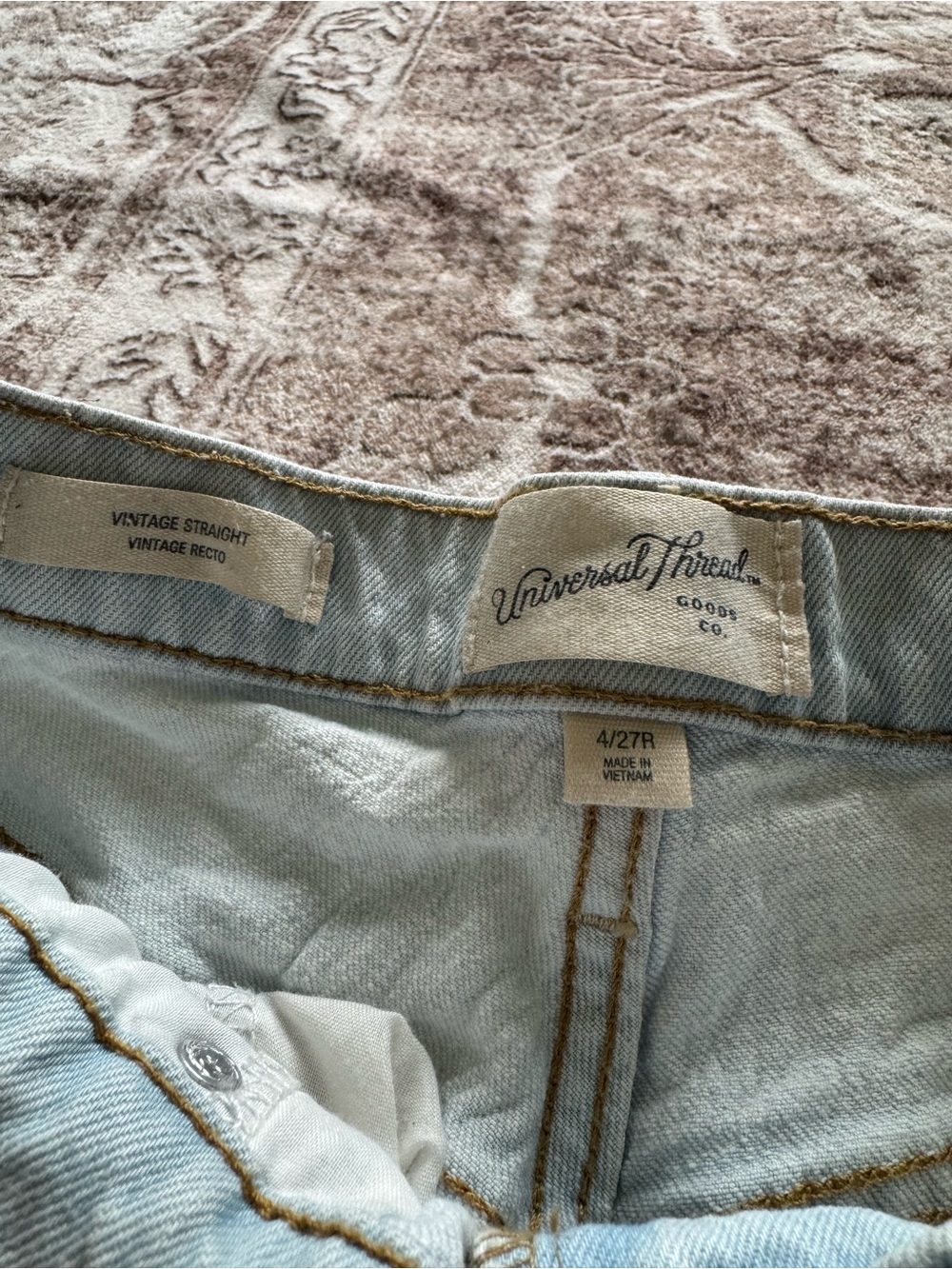 Universal Thread Jeans - Picture 3 of 3